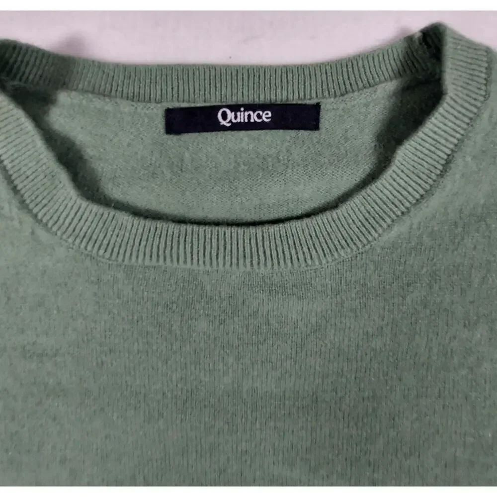 Quince 100% Cashmere Crewneck Sweater Moss Green Knit Pullover Minimalist Medium